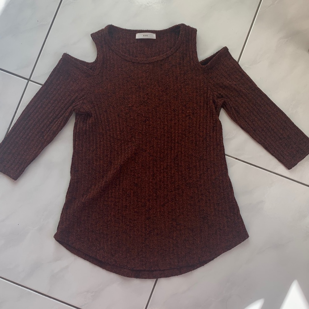 Cut Out Long Sleeve